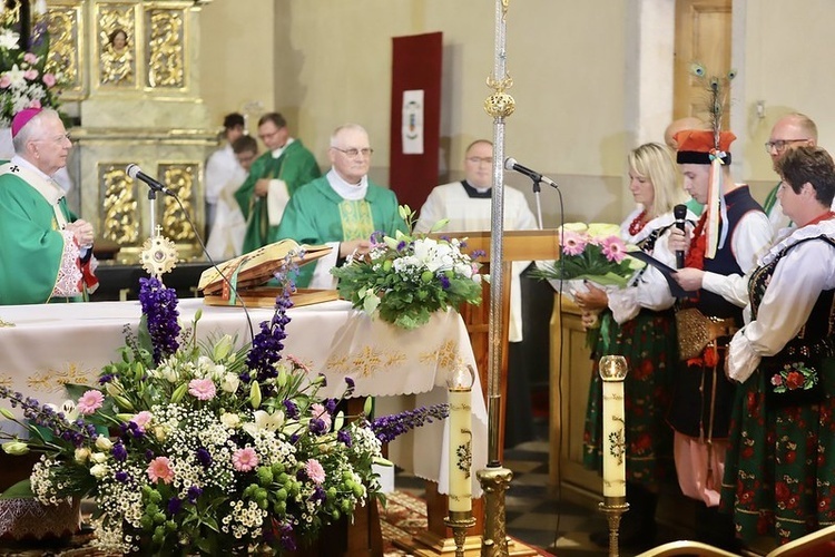 Finał jubileuszu 800-lecia kościoła parafialnego w Wawrzeńczycach