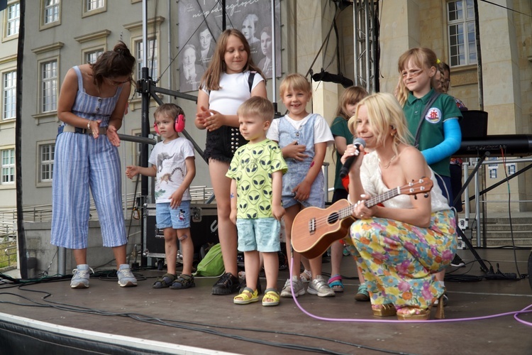 Piknik rodzinny na Dzień Ojca i gra miejska "Przygoda z tatą"