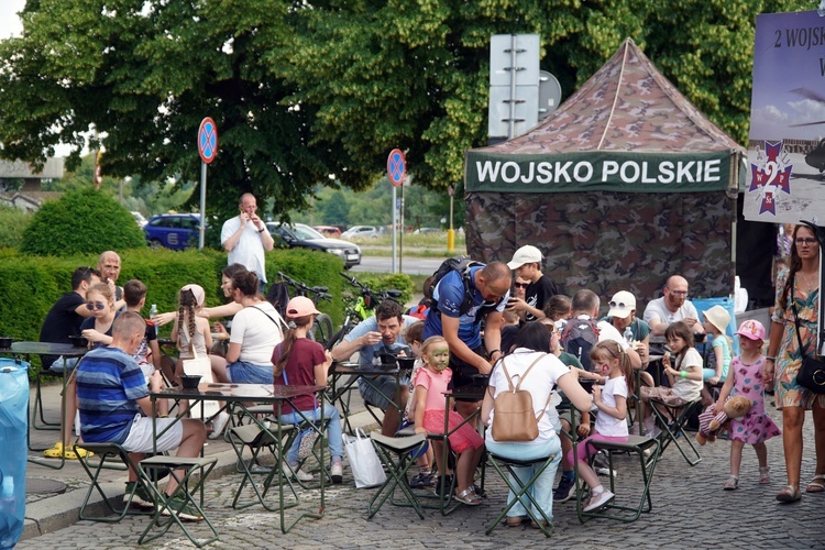 Piknik rodzinny na Dzień Ojca i gra miejska "Przygoda z tatą"