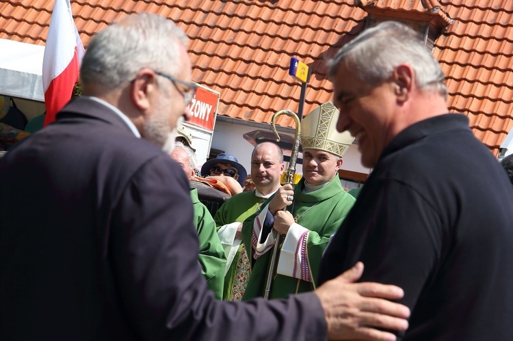 Pomnik internowanych w Mielnie-Unieściu