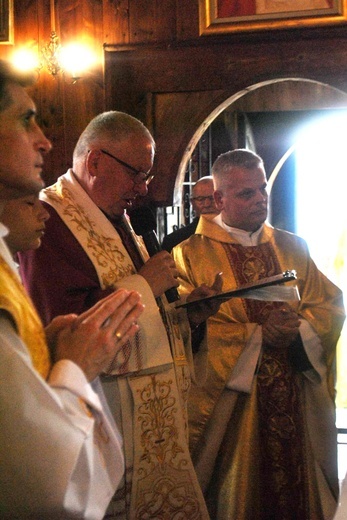 Poświęcenie tablicy ks. Bernardyna Dziedziaka na Podchełmiu