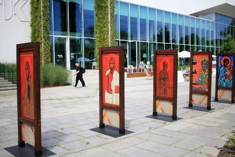 Wystawa "Światło Niestworzone" w Opolu