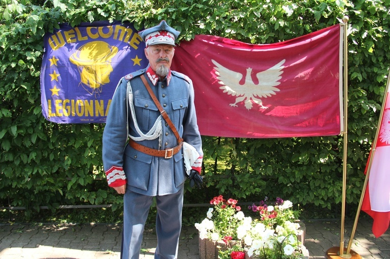 Katowice. Msza św. w Narodowy Dzień Powstań Śląskich