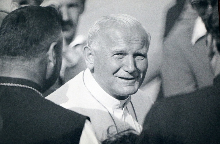 Jan Paweł II we Wrocławiu w 1983 roku - zdjęcia archiwalne