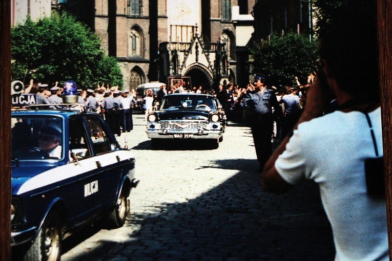 Jan Paweł II we Wrocławiu w 1983 roku - zdjęcia archiwalne