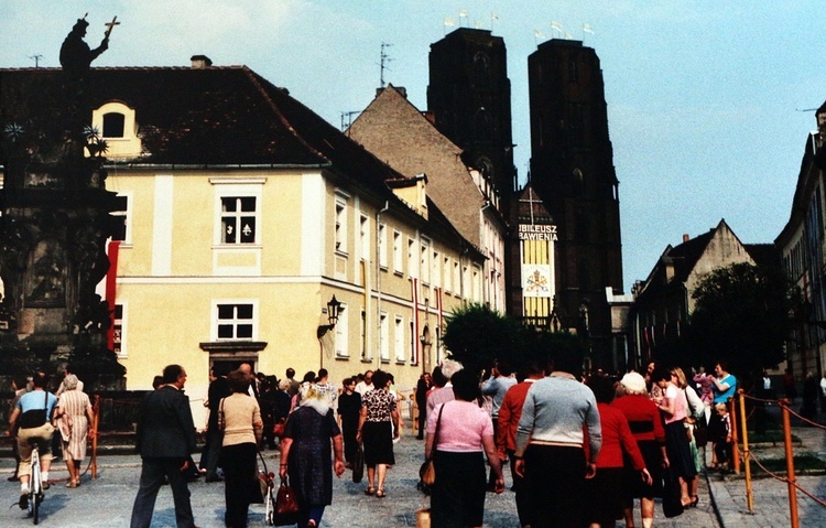 Jan Paweł II we Wrocławiu w 1983 roku - zdjęcia archiwalne