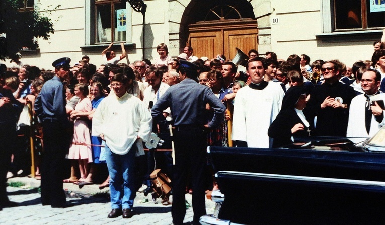 Jan Paweł II we Wrocławiu w 1983 roku - zdjęcia archiwalne