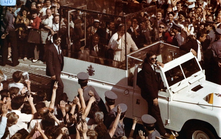 Jan Paweł II we Wrocławiu w 1983 roku - zdjęcia archiwalne