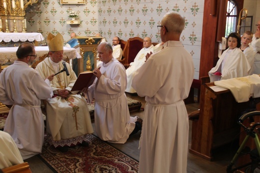 Święcenia diakonatu przyjął w Borowej Wsi Jan Gil