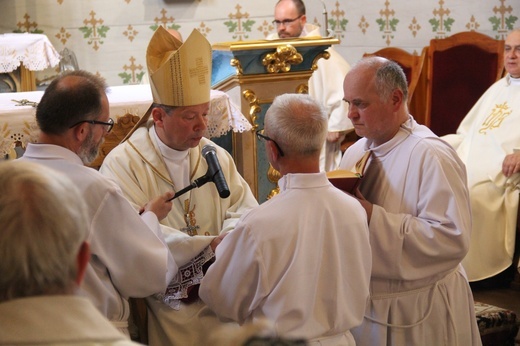 Święcenia diakonatu przyjął w Borowej Wsi Jan Gil