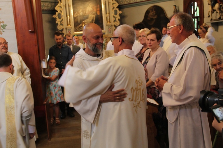 Święcenia diakonatu przyjął w Borowej Wsi Jan Gil