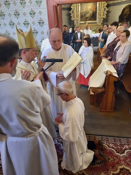 Święcenia diakonatu przyjął w Borowej Wsi Jan Gil