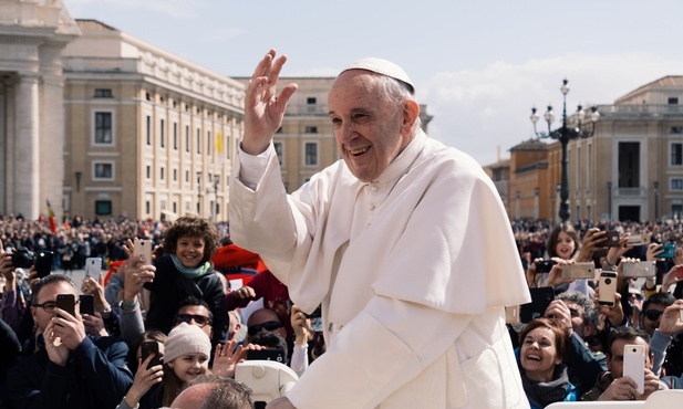 Franciszek: lekarz pozwolił mi jechać do Lizbony