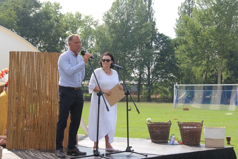 Poświęcenie kamienia węgielnego pod nową siedzibę Środowiskowego Domu Samopomocy w Skawinie