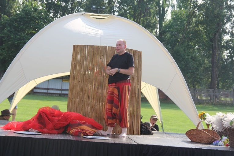 Poświęcenie kamienia węgielnego pod nową siedzibę Środowiskowego Domu Samopomocy w Skawinie