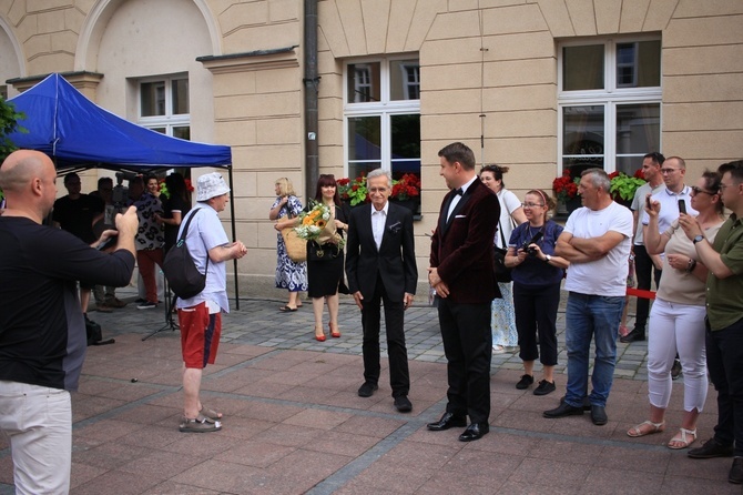 Jacek Fedorowicz odsłonił swoją gwiazdę w Alei Gwiazd na opolskim rynku