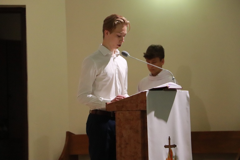 Msza św. na zakończenie roku szkolnego w Zespole Szkół im. ks. Konarskiego w Skierniewicach