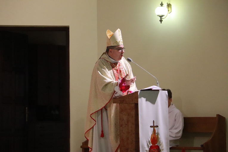 Msza św. na zakończenie roku szkolnego w Zespole Szkół im. ks. Konarskiego w Skierniewicach