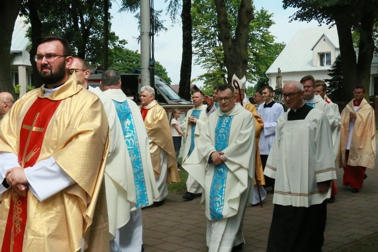 Pielgrzymka LSO do Wąwolnicy