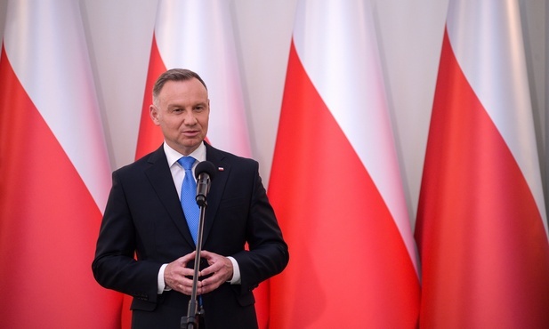 J. Siewiera: prezydent Duda zwołał, na sobotę wieczór, naradę w BBN