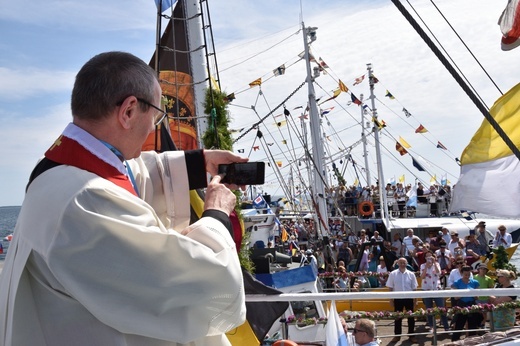 Morskie nabożeństwo na Zatoce i Eucharystia w Pucku