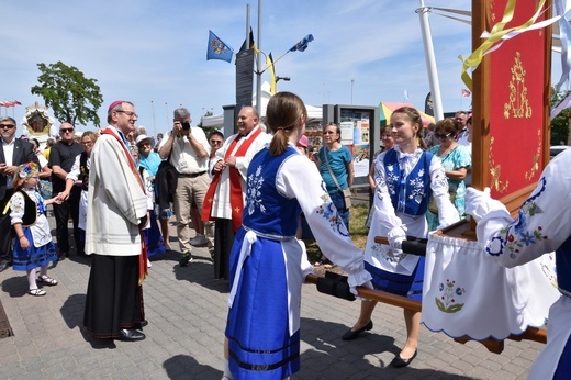 Morskie nabożeństwo na Zatoce i Eucharystia w Pucku