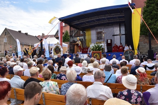 Morskie nabożeństwo na Zatoce i Eucharystia w Pucku