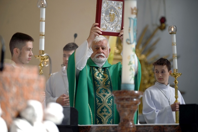 Świdnica. Diamentowy jubileusz ks. inf. Kazimierza Jandziszaka