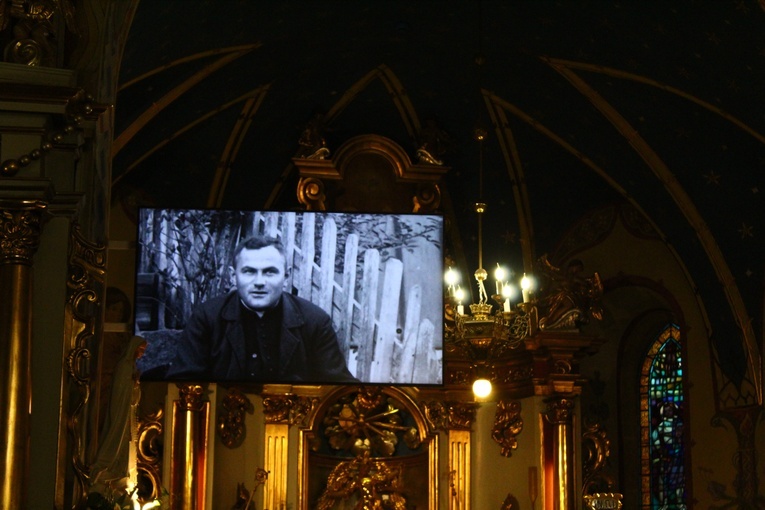 Ujanowice. Setna rocznica święceń kapłańskich ks. Bernardyna Dziedziaka