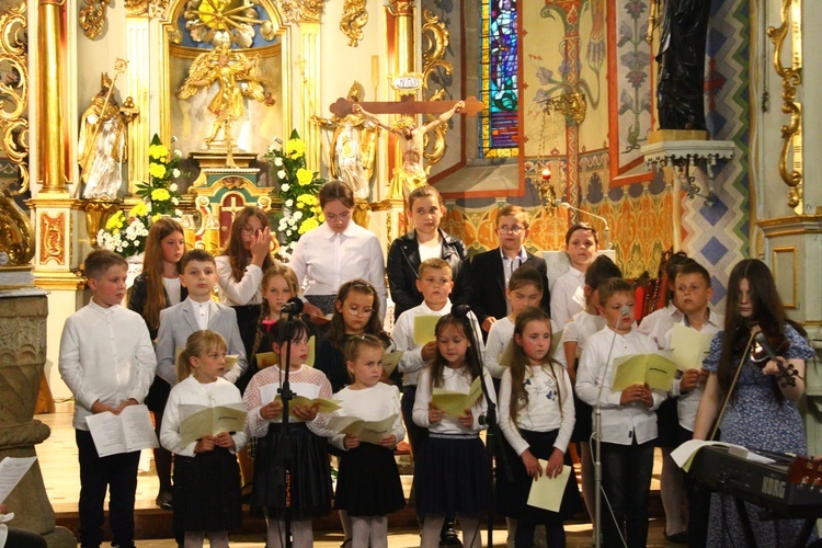 Ujanowice. Setna rocznica święceń kapłańskich ks. Bernardyna Dziedziaka