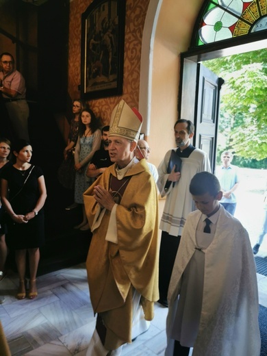 Dobrzyń nad Wisłą. Wprowadzenie relikwii