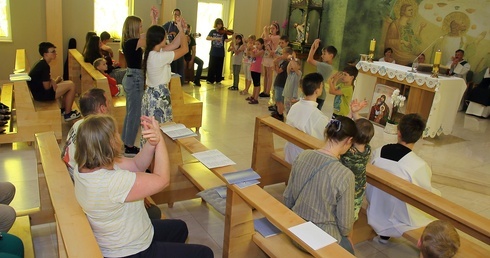 Rekolekcje dla rodzin w Skrzatuszu