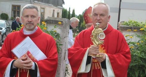 Kard. Nycz: Żeby Wyszyński był obecny w szkole