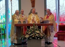 65 lat kapłaństwa pierwszego biskupa gliwickiego 