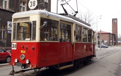 Unikatowe wagony tramwajowe pojadą razem na nowej trasie Krakowskiej Linii Muzealnej