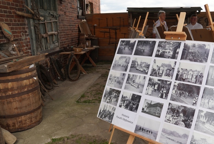 X Jubileuszowy Historyczny Jarmark Parafialny w Głębowicach pełen muzyki i smakołyków