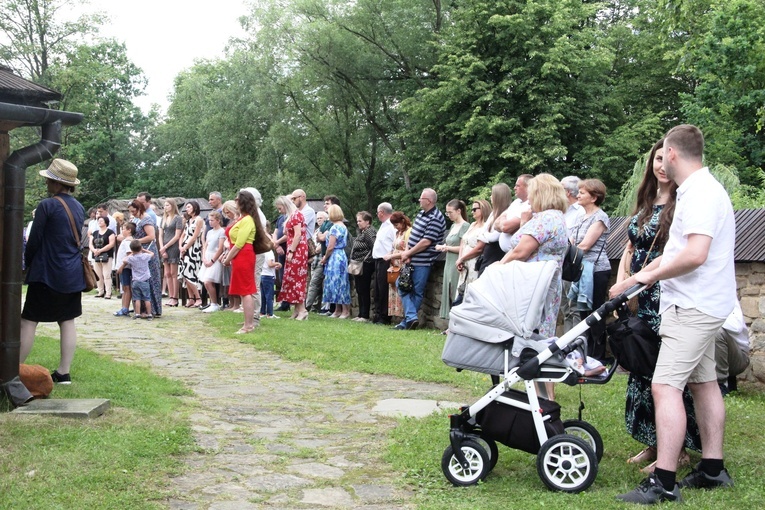 Nowy Sącz. Uroczystość ku czci świętych Piotra i Pawła w Parku Etnograficznym