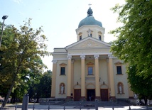 Msza św. sprawowana będzie 11 lipca w kościele garnizonowym przy placu Konstytucji 3 Maja 1.