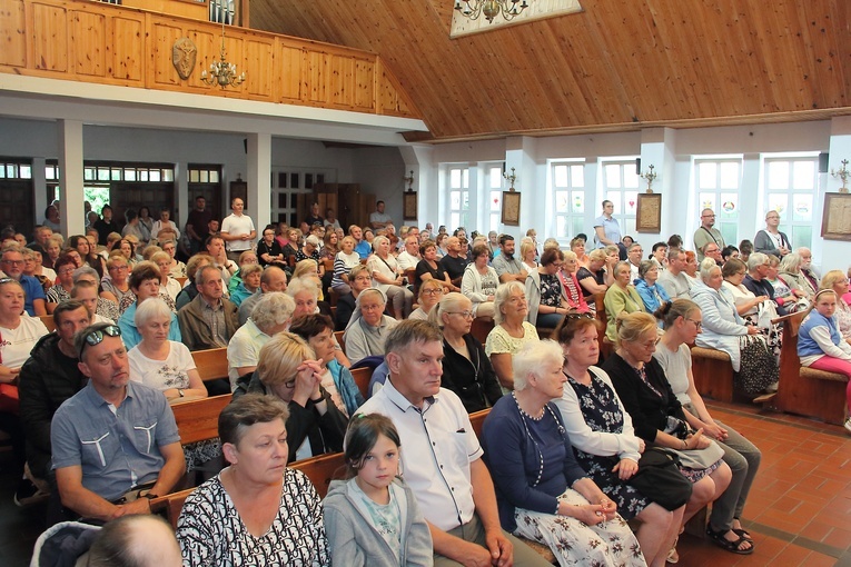 Triduum maryjne w Dźwirzynie