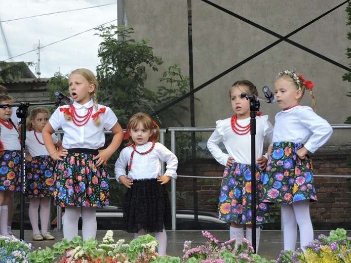 Biesiada u Apostołów w Żychlinie