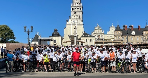 Rowerowi pielgrzymi dotarli do Częstochowy
