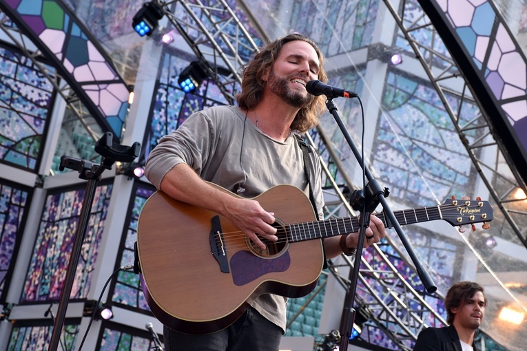 Uwielbienie "ChwałaMU" na stadionie Tarczyński Arena - cz. 1
