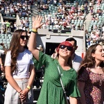 Uwielbienie "ChwałaMU" na stadionie Tarczyński Arena - cz. 1