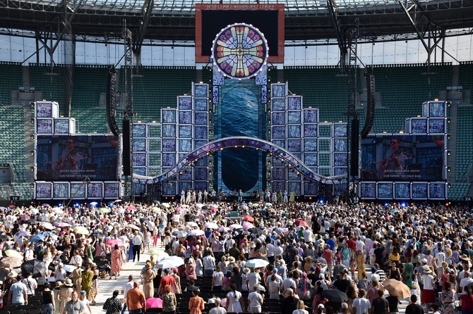 Uwielbienie "ChwałaMU" na stadionie Tarczyński Arena - cz. 1