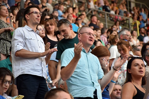 Uwielbienie "ChwałaMU" na stadionie Tarczyński Arena - cz. 1