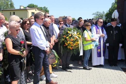 Jastrzębie-Bzie. Pogrzeb ks. Janusza Rudzkiego