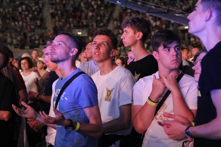 Uwielbienie "ChwałaMU" na stadionie Tarczyński Arena - cz. 2