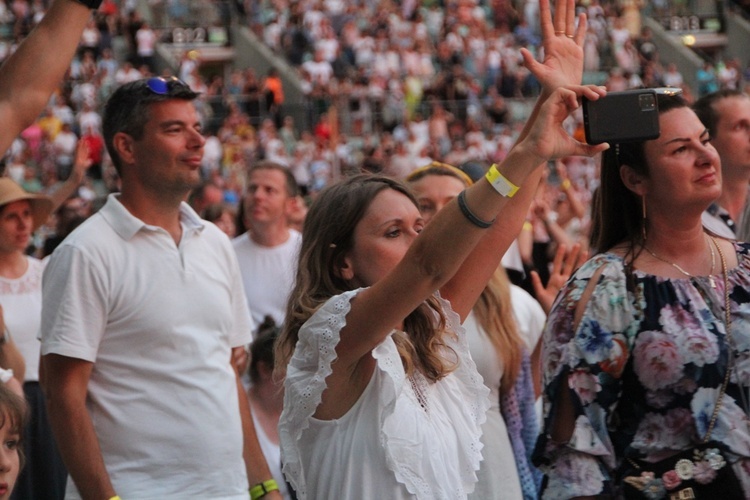 Uwielbienie "ChwałaMU" na stadionie Tarczyński Arena - cz. 2