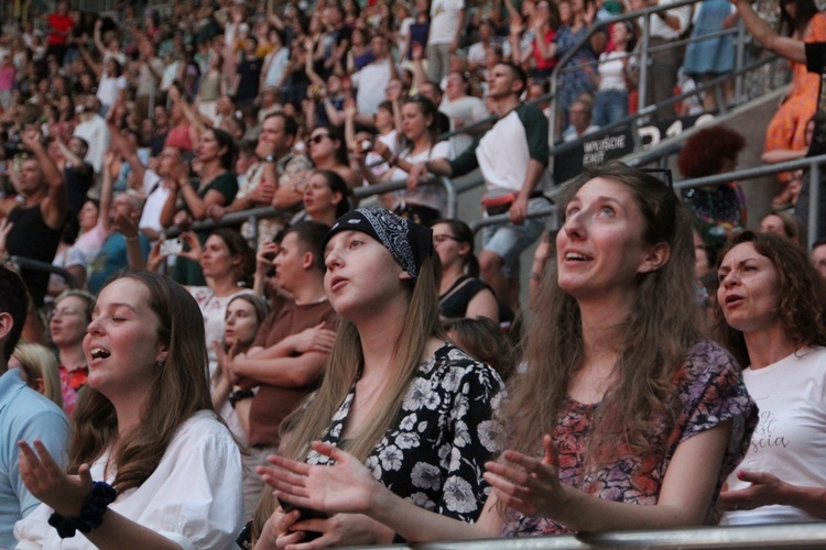 Uwielbienie "ChwałaMU" na stadionie Tarczyński Arena - cz. 2