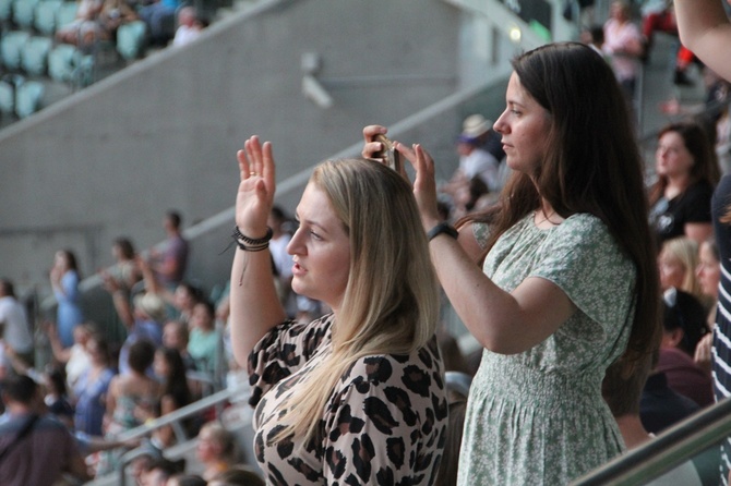 Uwielbienie "ChwałaMU" na stadionie Tarczyński Arena - cz. 2